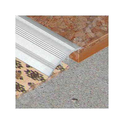 Trecere Prolux ingusta cu striatii din aluminiu eloxat - PSA309